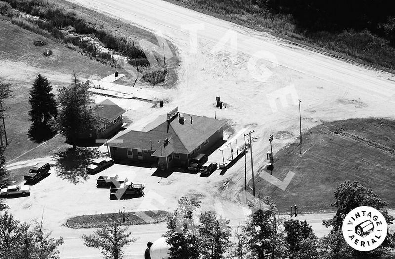 Blue Gingham Inn And Motel - 1989 (newer photo)